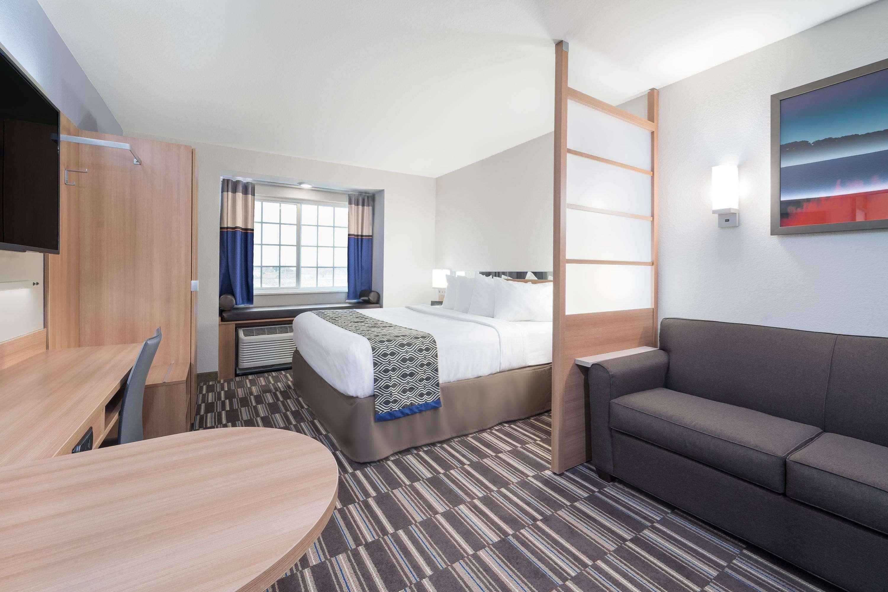 Microtel Inn & Suites By Wyndham Moorhead Fargo Area Zewnętrze zdjęcie